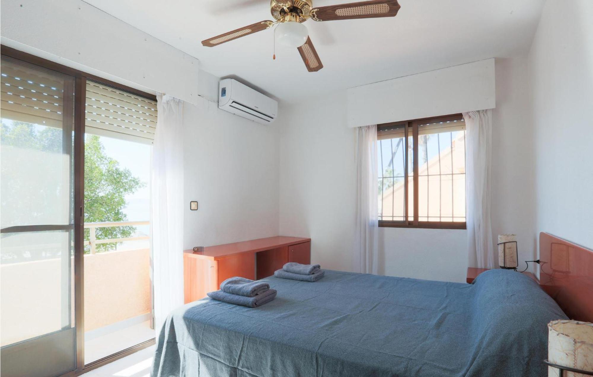 Cozy Home In Los Alcazares With Kitchen Los Narejos Eksteriør bilde